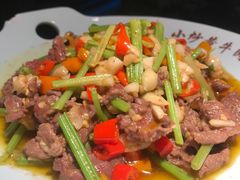 -洞庭土菜小炒馆(易发广场店)