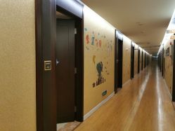 -卓玥国际月子会所(罗山路店)
