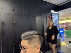 -侨治发型
