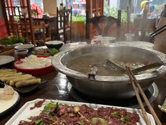 -乡土黄·鲜牛肉火锅·小龙虾(兴业街店)