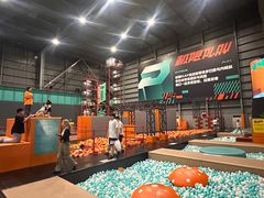 -极限PLAY运动娱乐新世界·团建派对潮玩休闲馆·室内蹦极高空游乐园