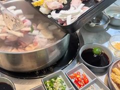 -喃喃椰·糟粕醋·椰子鸡火锅(七堡花园店)