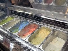 -极拉图·现制冰淇淋(大卫城店)