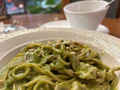 青酱蘑菇鸡肉意面-UPPER KITCHEN(延安路店)