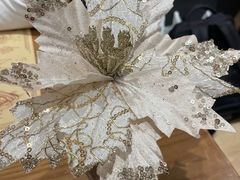 -Mark&Mars Restaurant