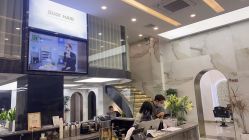 -苏奇发型·烫发染发