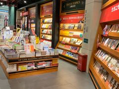 -西西弗书店&矢量咖啡(凯德晶萃广场店)