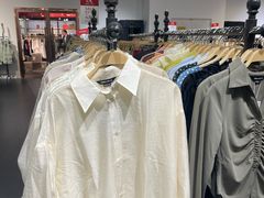 -燕莎奥特莱斯购物中心