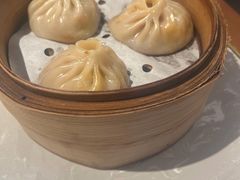 蟹粉汤包-松鹤面馆·古法焖肉面(观前店)