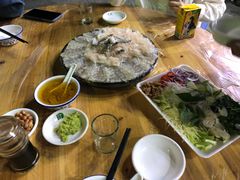 -官塘陈记鱼生·潮汕砂锅粥·牛肉火锅(潮枫路总店)