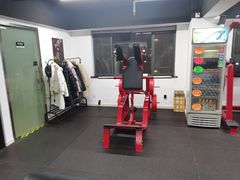 -坚果健身24小时工作室(定西路店)