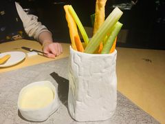 -穹六人间 people 6(岳阳路店)