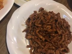 京酱肉丝-严记小天府酸菜鱼(西四路店)