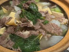 腾越牛肉锅-一坐一忘云南菜(卓悦中心)
