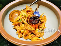 敲糖棒棒鸡-辛香汇·现炒川菜(淮海路百盛店)