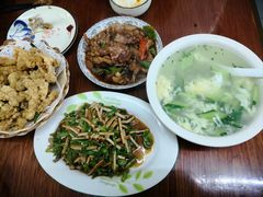 -胡子饮食店