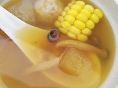 白菌炖白萝卜-七色云蔬食(喜邻里店)