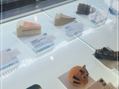 -Fridi Patisserie Cafe