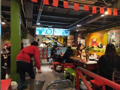 大堂-钢管厂五区小郡肝串串香(奥克斯广场锦城万达店)