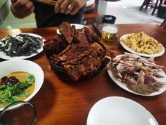 -宝瑞门钉肉饼店