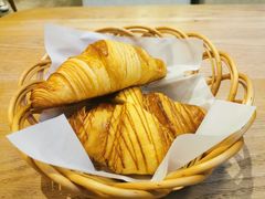 黄金流奶羊角-麦田工坊(月湖店)