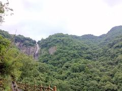 -燕子河大峡谷天坑仙境