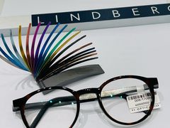 -YI OPTICAL 奕镜·蔡司战略合作店(长宁来福士店)