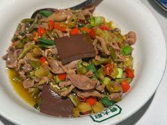-费大厨辣椒炒肉(高铁吾悦广场店)