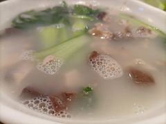 -壹鲜瓦房店羊汤