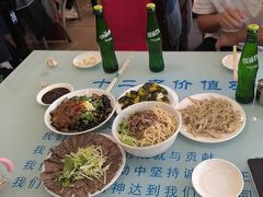 -十二忠手拉面(五福店)