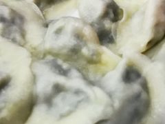 包饺子现场-喜家德虾仁水饺(华强天虹店)