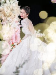 -伯瓷皇后婚纱艺术空间
