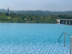 -三岔湖环球融创天堂洲际酒店水乐园