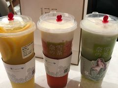 霸氣芝士草莓-奈雪的茶(华侨城创意园店)
