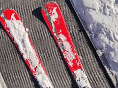 -采薇庄园四季滑雪场