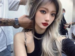 -ON STAR SALON