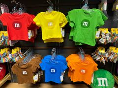 -m豆巧克力世界(上海世茂广场店)