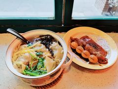 柴爿荠菜鲜肉馄饨-柴爿巷·香酥鸡&馄饨(复兴中路店)