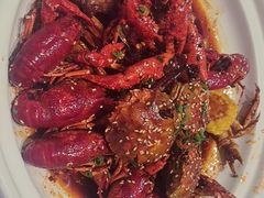 -肥肥虾庄·金牌油焖大虾(汉口城市广场店)