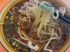 -董记冒节子肥肠粉