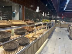 -家乐福(四元桥购物中心店)