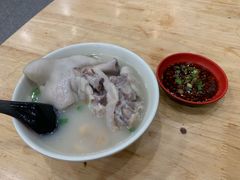 -雷祖芳老妈蹄花店