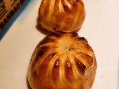 烤秦川黄牛肉包-叁宝烤肉• 西安烧烤(太乙路店)