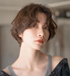 -曼都发型