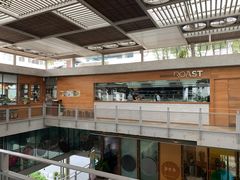 -ROAST coffee & eatery