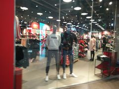 -PUMA品牌自营折扣店(武汉永旺梦乐城店)