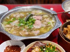 -谢老五跷脚牛肉·非遗传承店