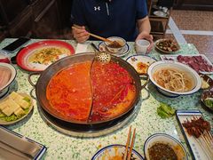-鸿姐老火锅(疁城新天地店)