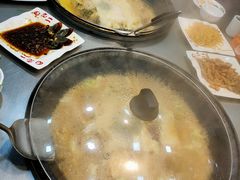 -屯老二农家铁锅炖·行业领军者(梅江店)