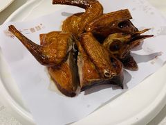 中山妙龄乳鸽-十二粤味·顺德菜·烧鹅点心(五四广场店)